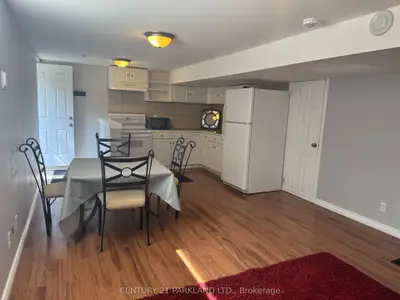 Detached in Oshawa