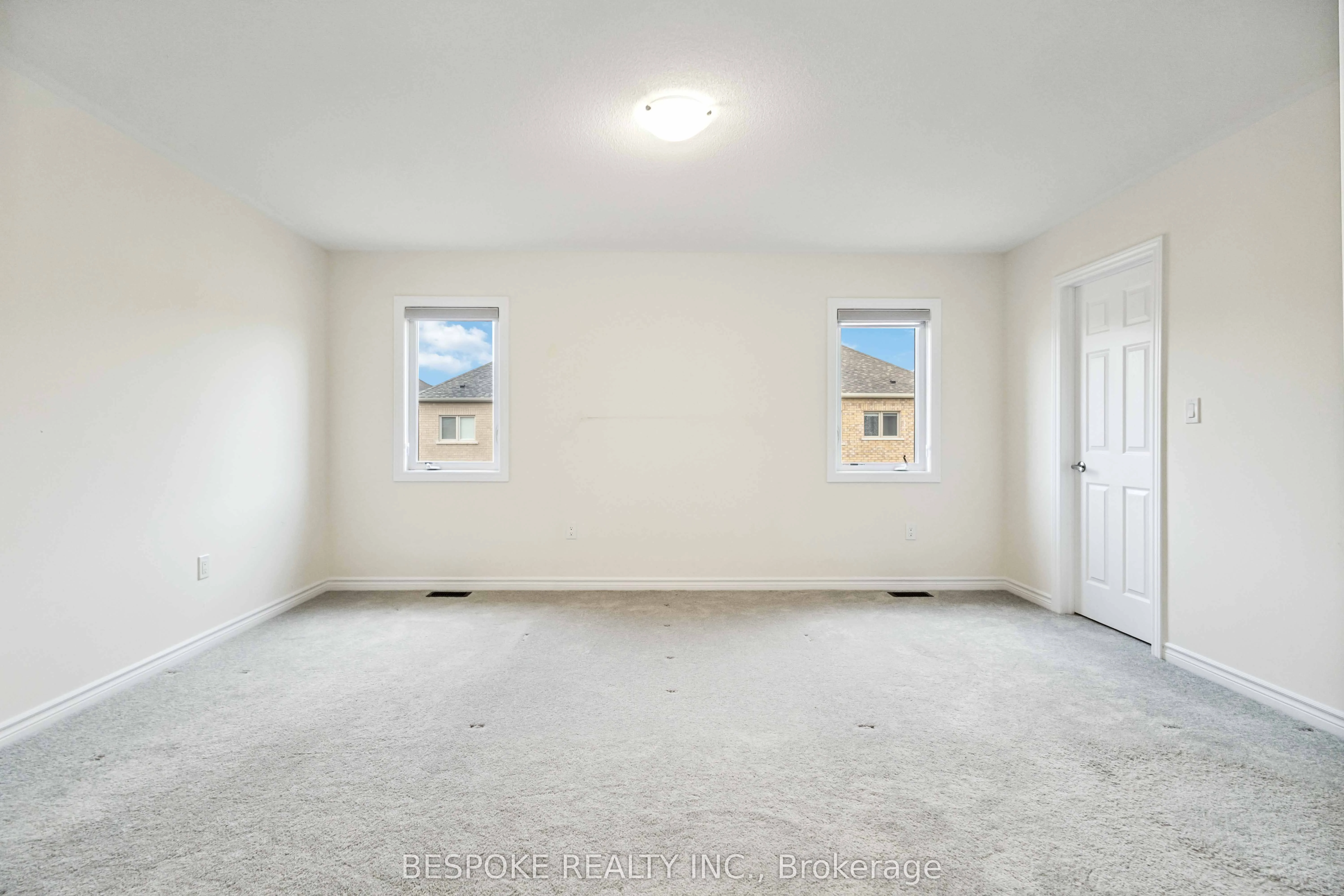 208 Ronald Guscott Street, Oshawa, ON L1K 3G3