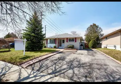 Duplex in Oshawa