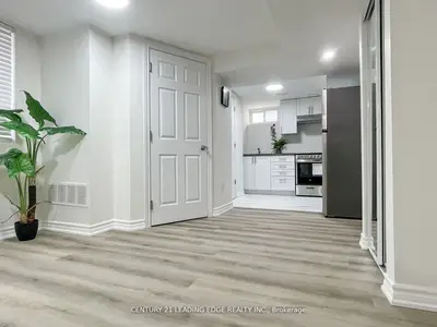 Detached in Oshawa