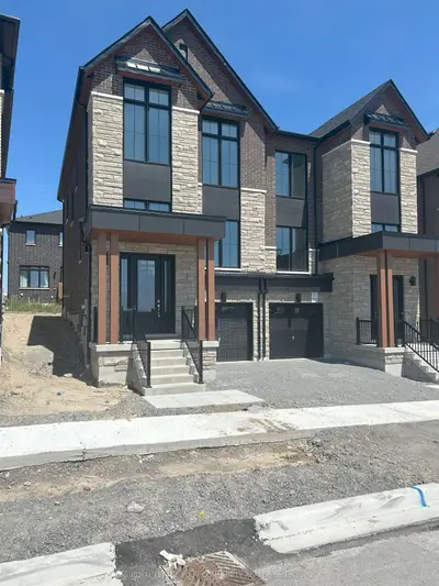 Semi-Detached in Pickering