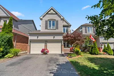 Detached in Whitby
