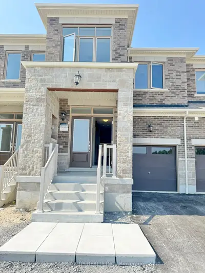 Att/Row/Townhouse in Pickering
