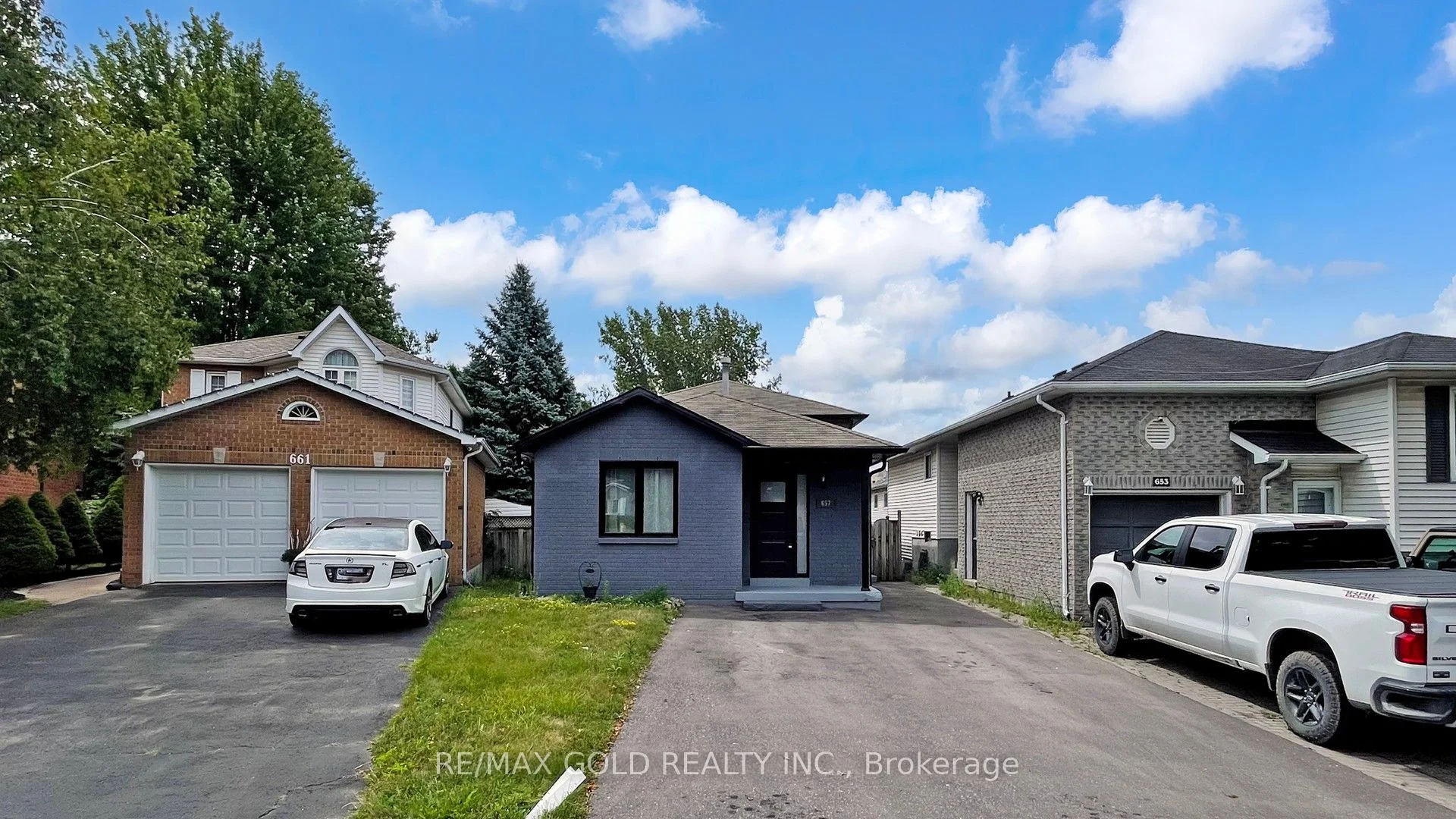 Detached in Oshawa