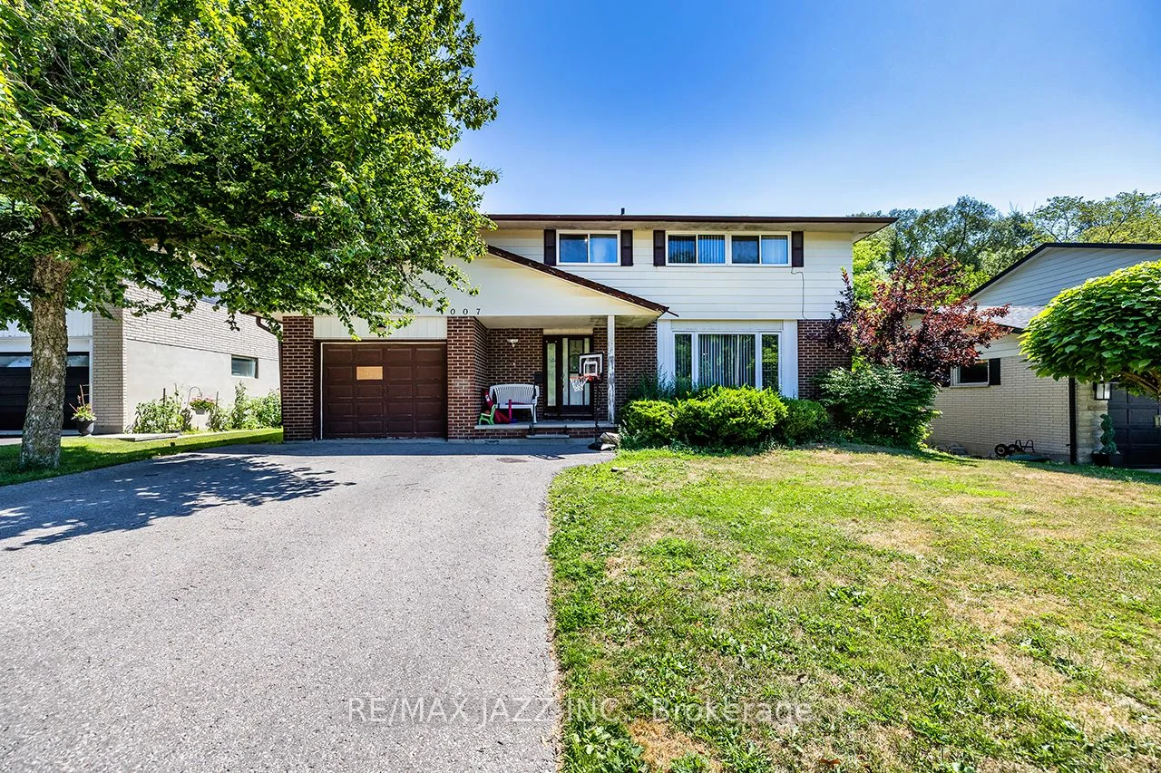 1007 Mary Street, Oshawa, ON L1G 5G7