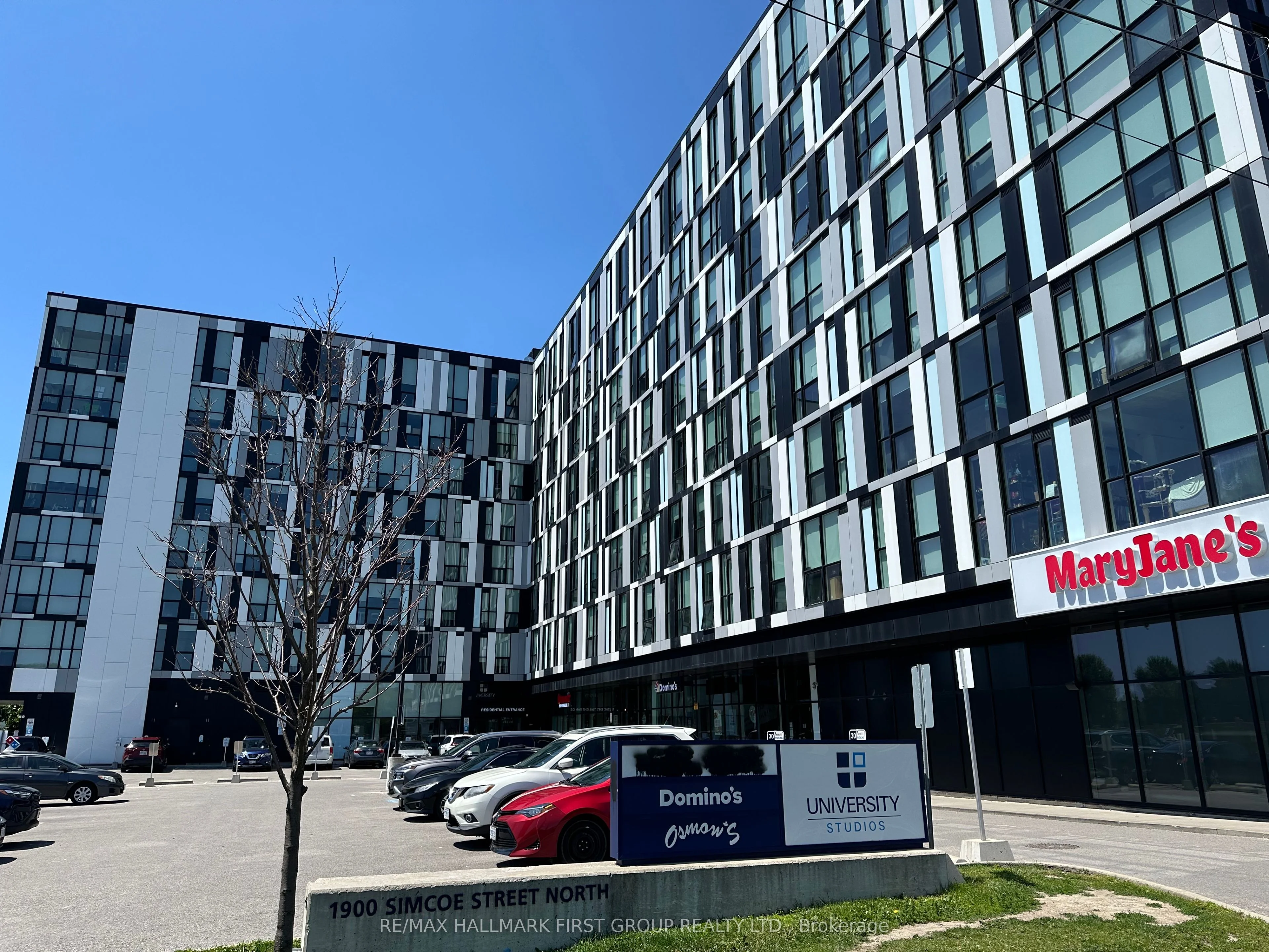1900 Simcoe Street N 215, Oshawa, ON L1G 4Y3