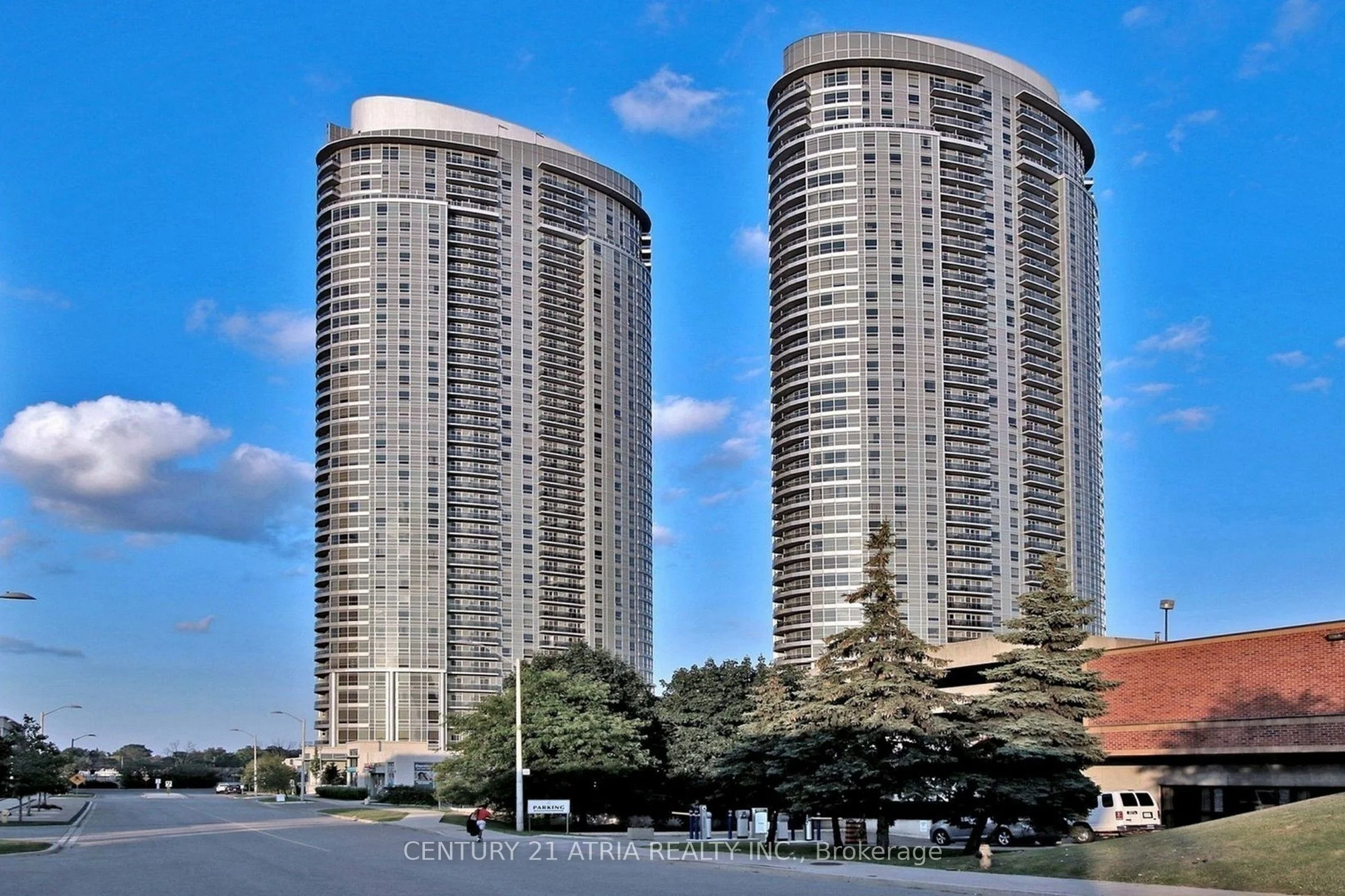 125 Village Green Square 1205, Toronto E07, ON M1S 0G3