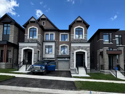 Semi-Detached in Pickering