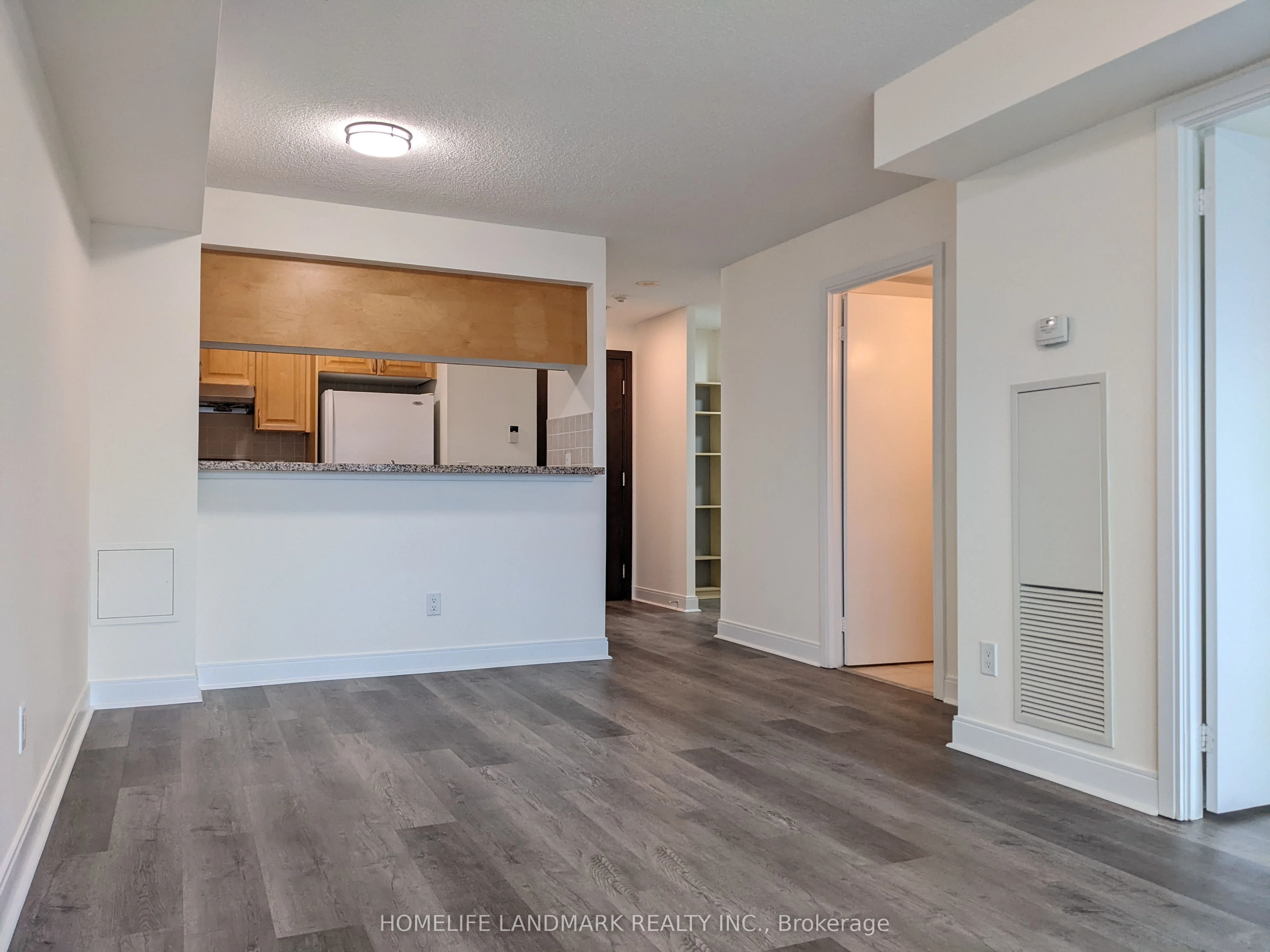 238 Bonis Avenue 226, Toronto E05, ON M1T 3W7