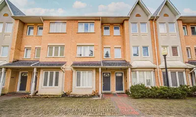 Condo Townhouse in Toronto