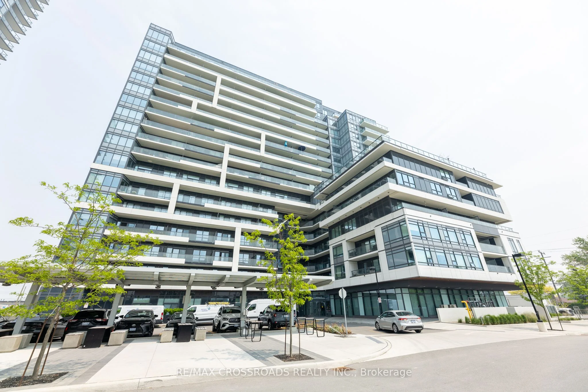 Condo Apartment in Pickering
