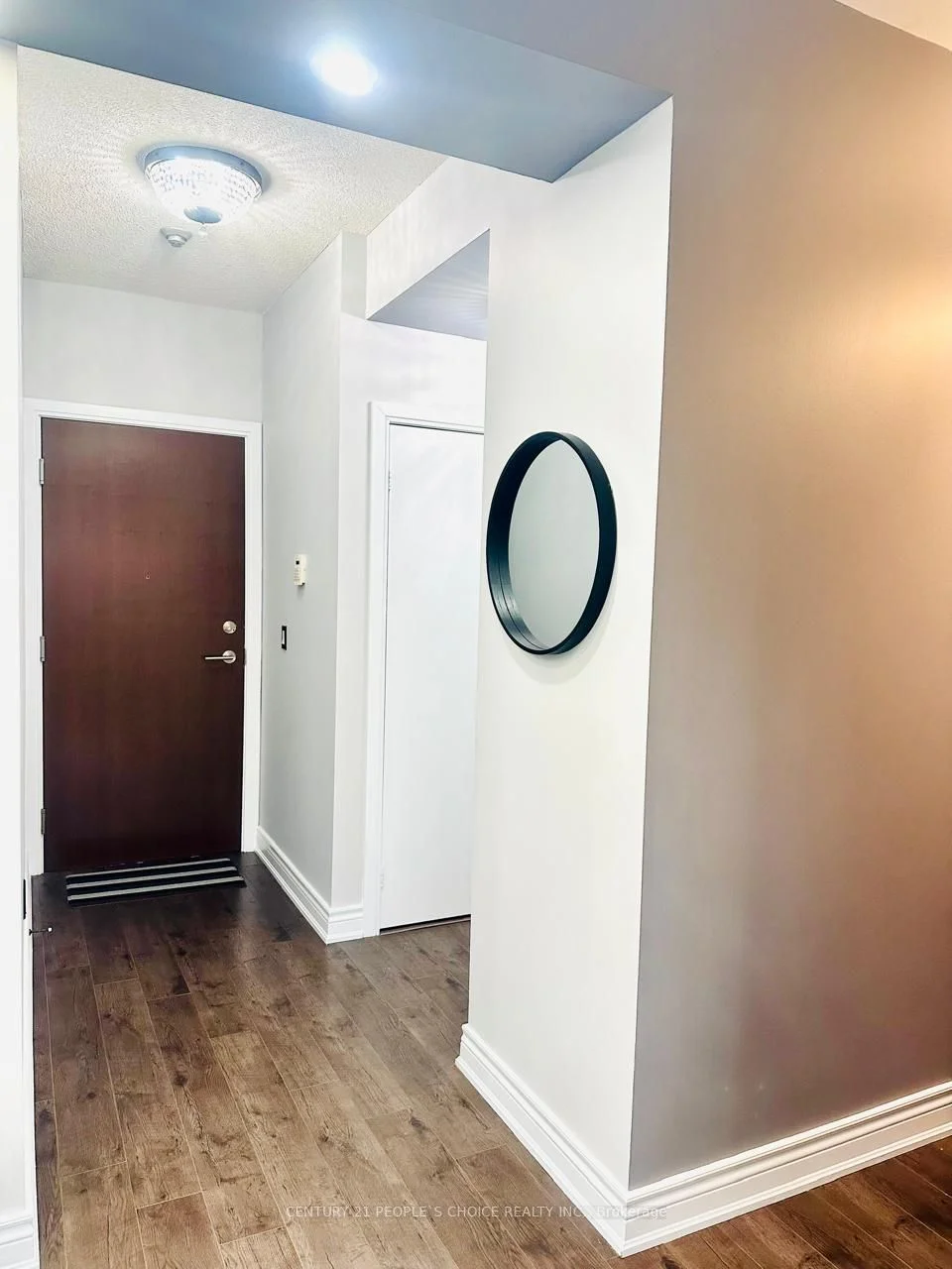 181 Village Green Square 1218, Toronto E07, On M1s 0l3