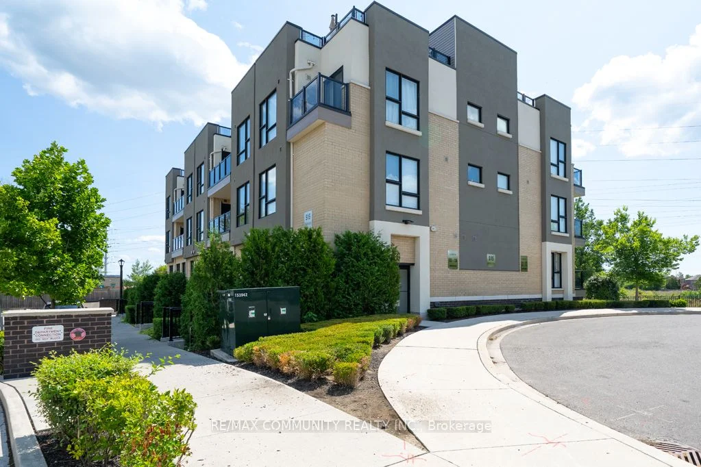 Condo Townhouse in Toronto