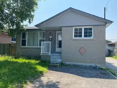 Detached in Oshawa