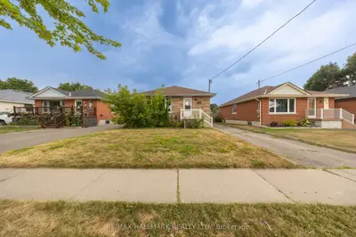 Detached in Oshawa