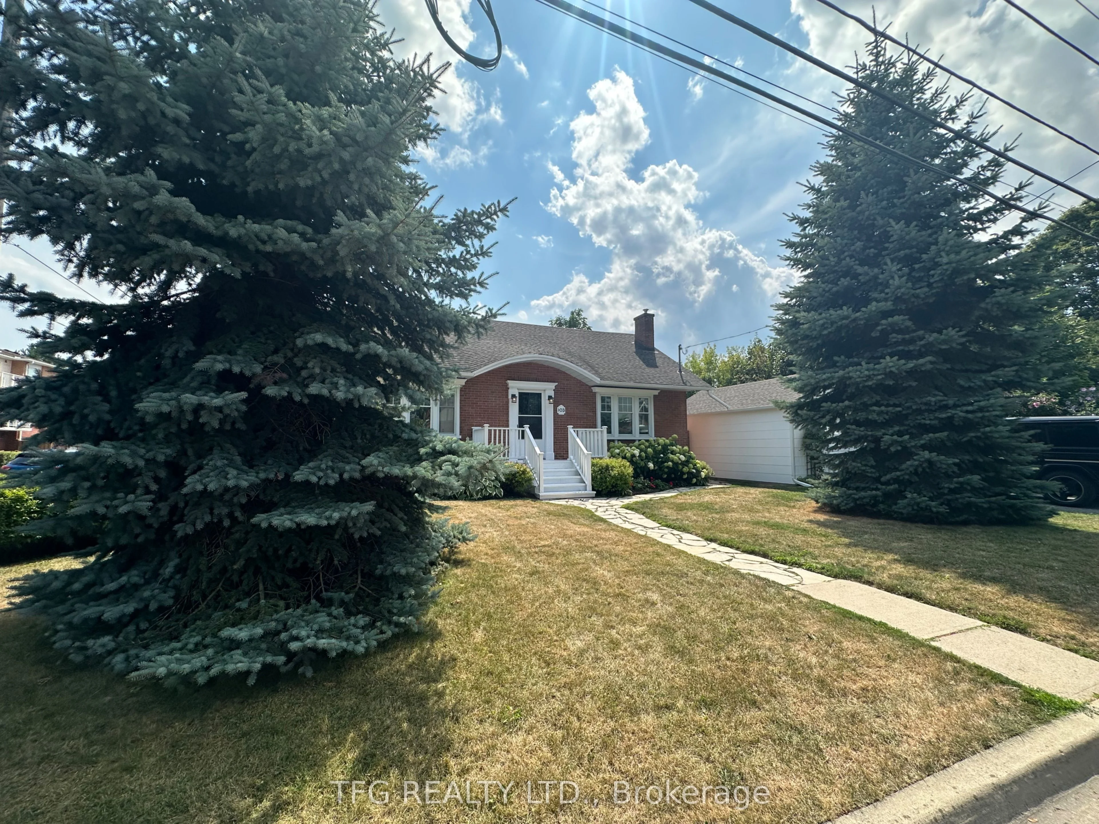 103 Wellington Street, Clarington, ON L1G 1V8