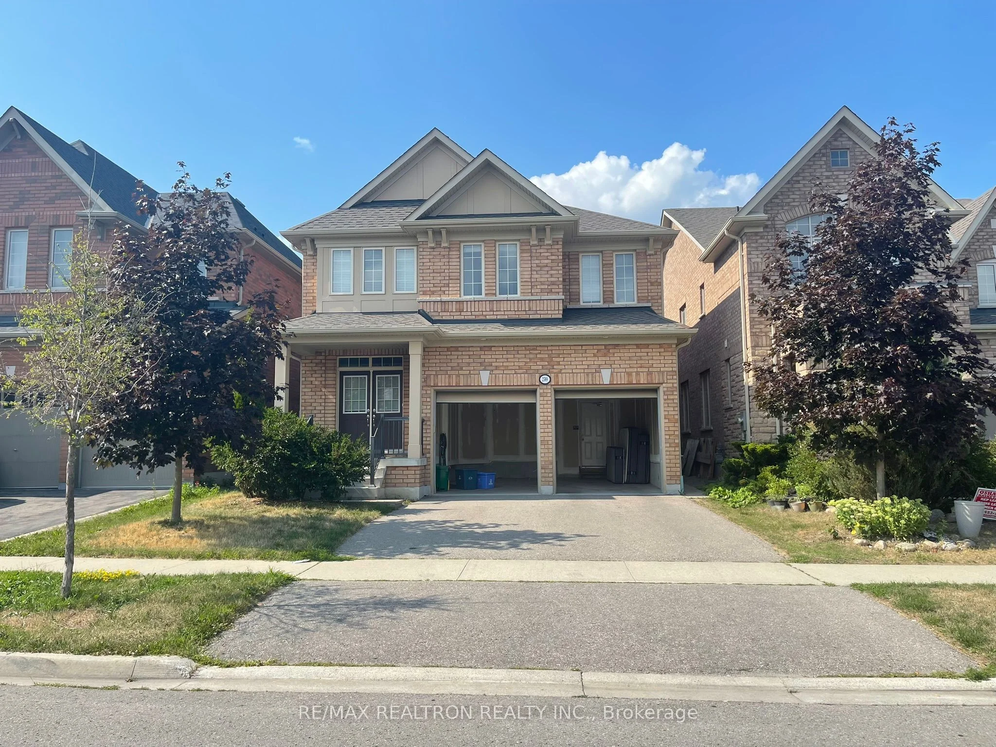 2589 Snow Knight Drive, Oshawa, ON L1L 0K2