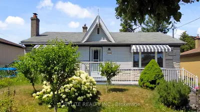 Detached in Oshawa