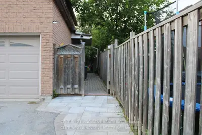 Lower Level in Pickering