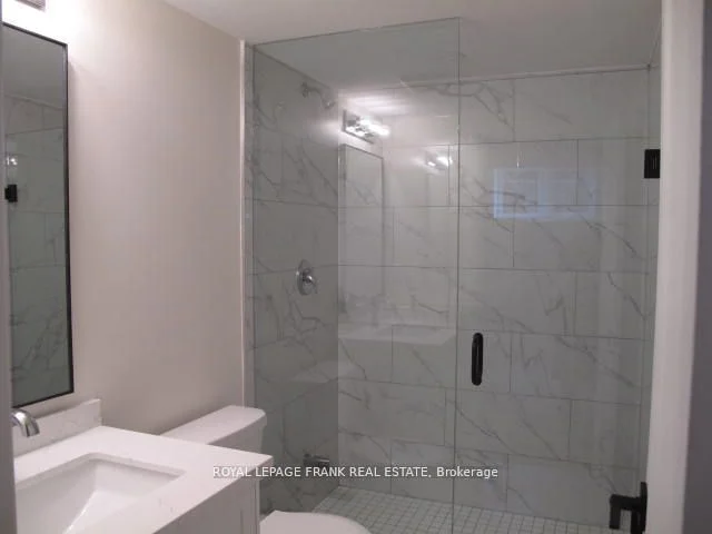 321 Anderson Avenue 1, Oshawa, ON L1J 2N8