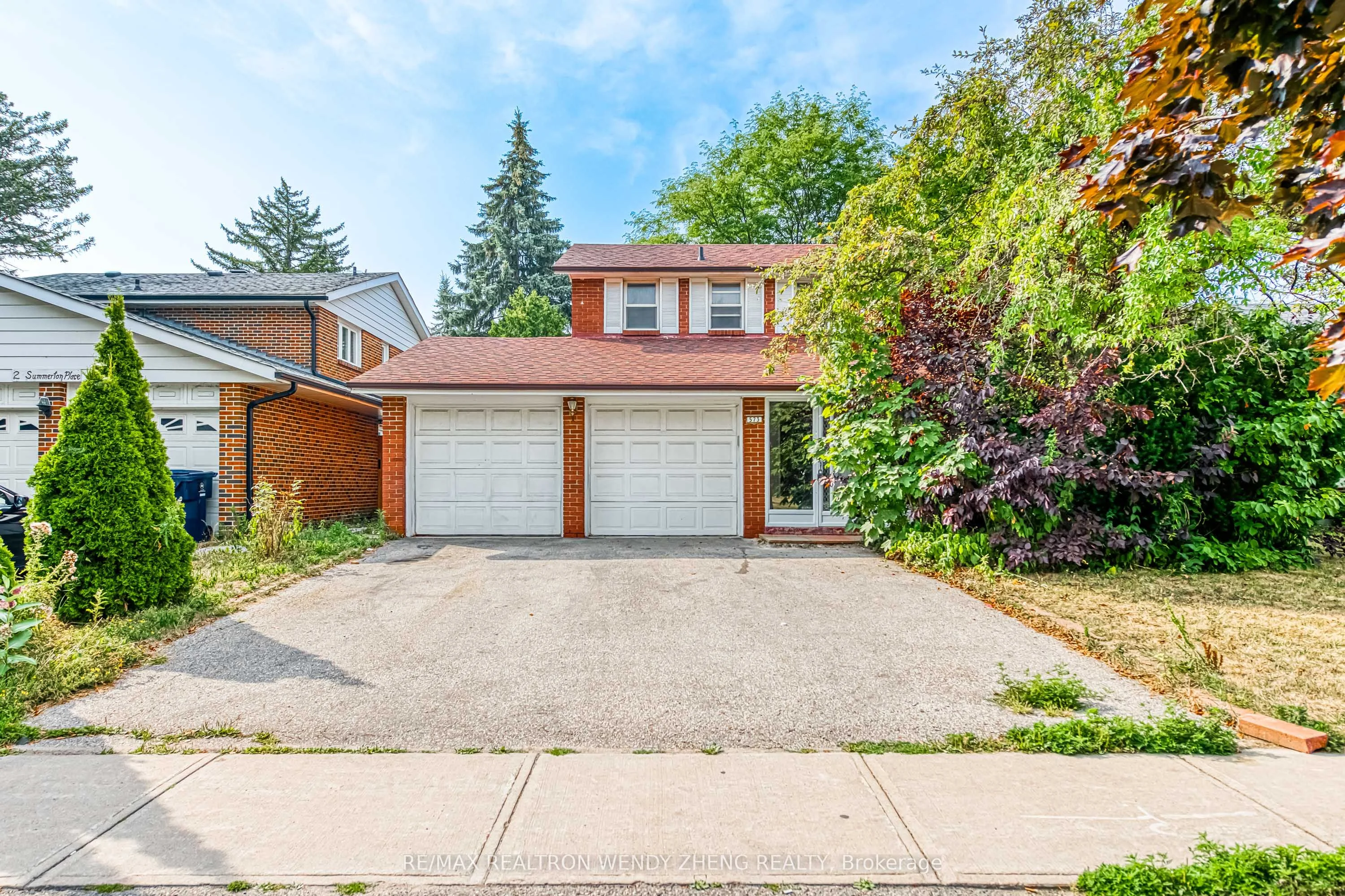 573 Huntingwood Drive, Toronto E05, ON M1W 1G9