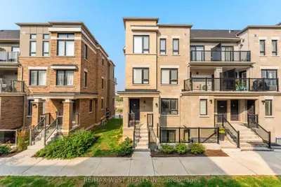 Condo Townhouse in Clarington