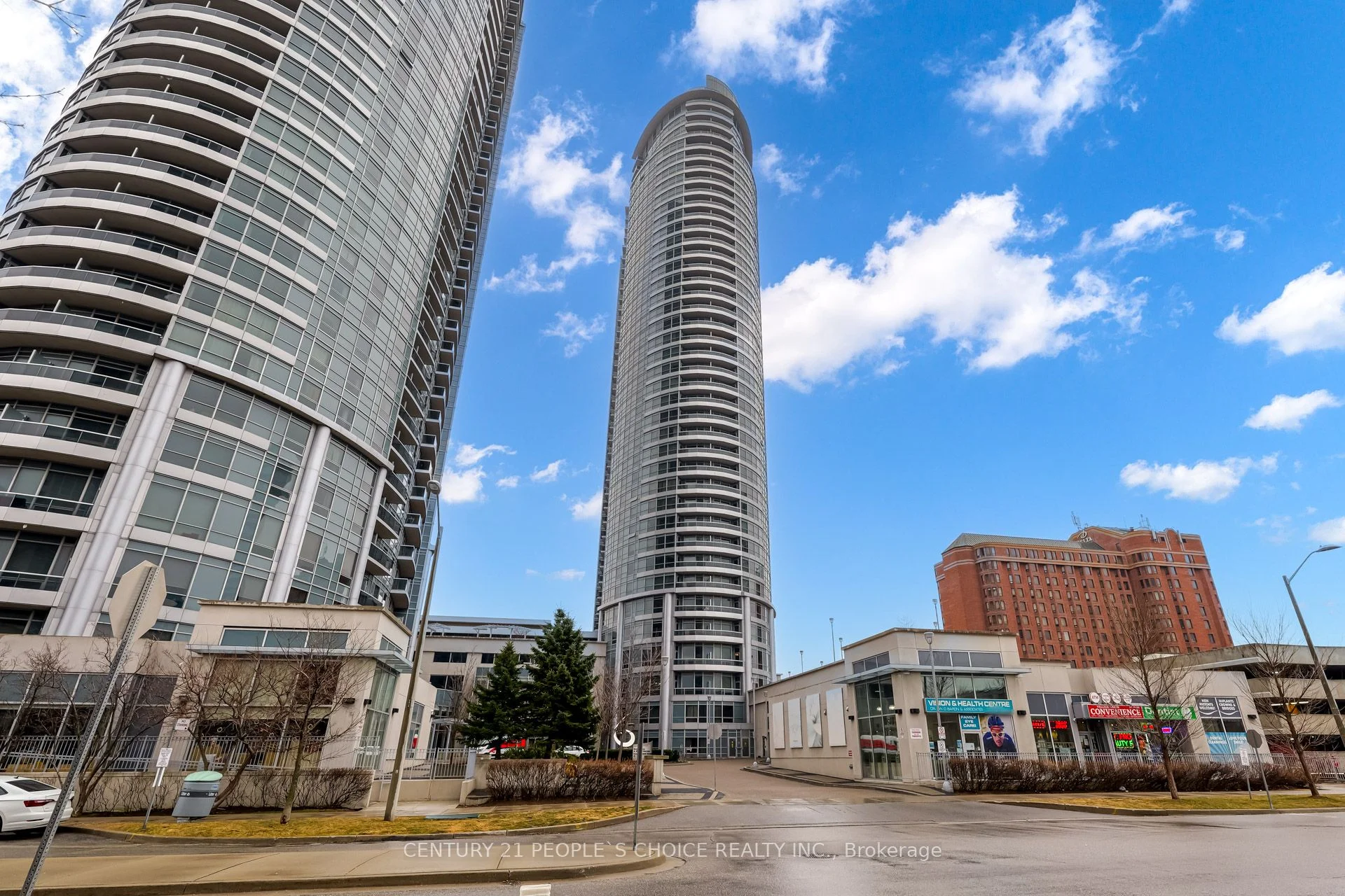 125 Village Green Square 1508, Toronto E07, On M1s 0g3