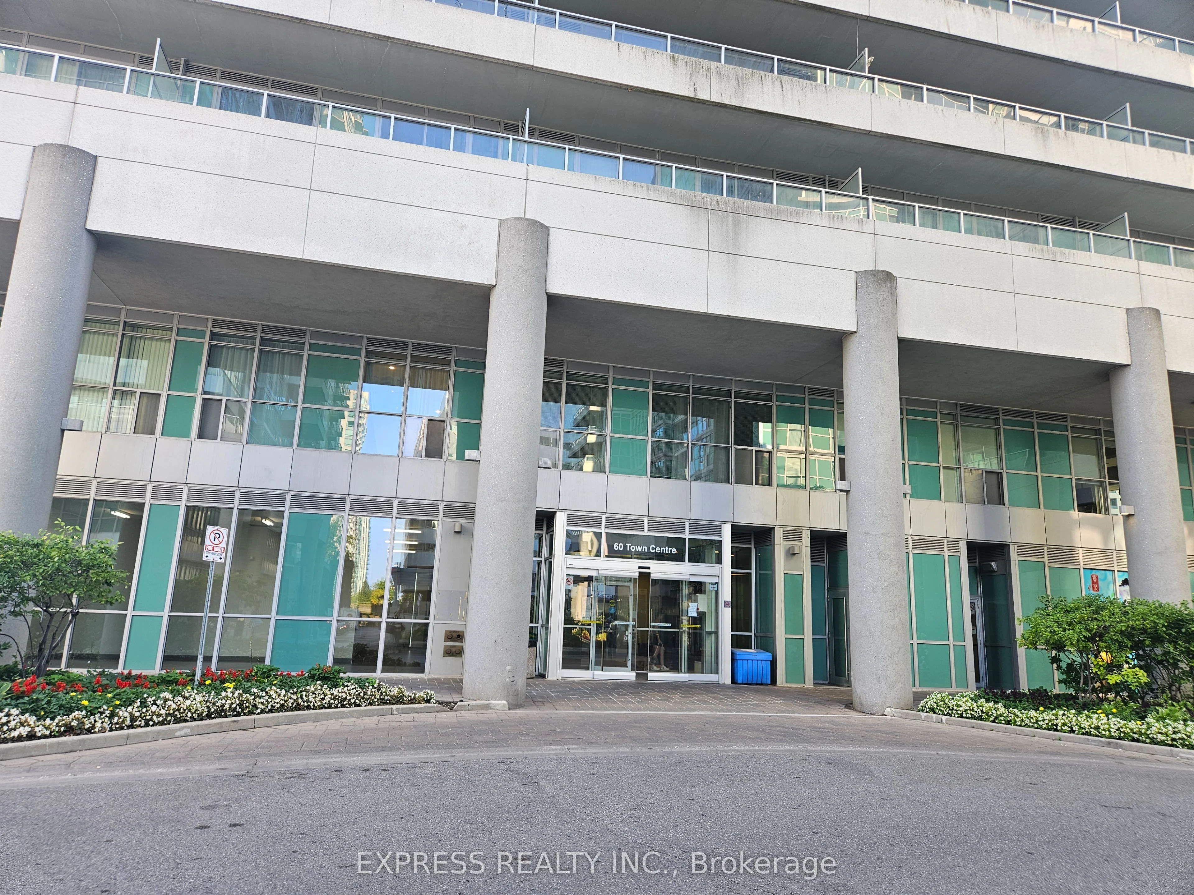 60 Town Centre Court 2709, Toronto E09, ON M1P 0B1