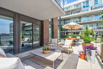 Condo Apartment in Toronto