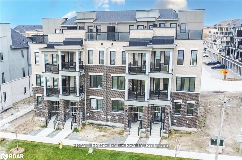 Att/Row/Townhouse in Clarington