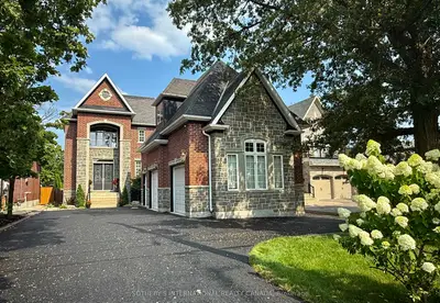 Detached in Pickering
