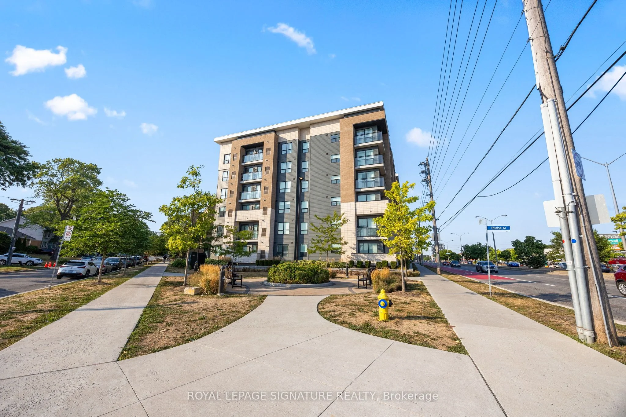 Condo Apartment in Toronto