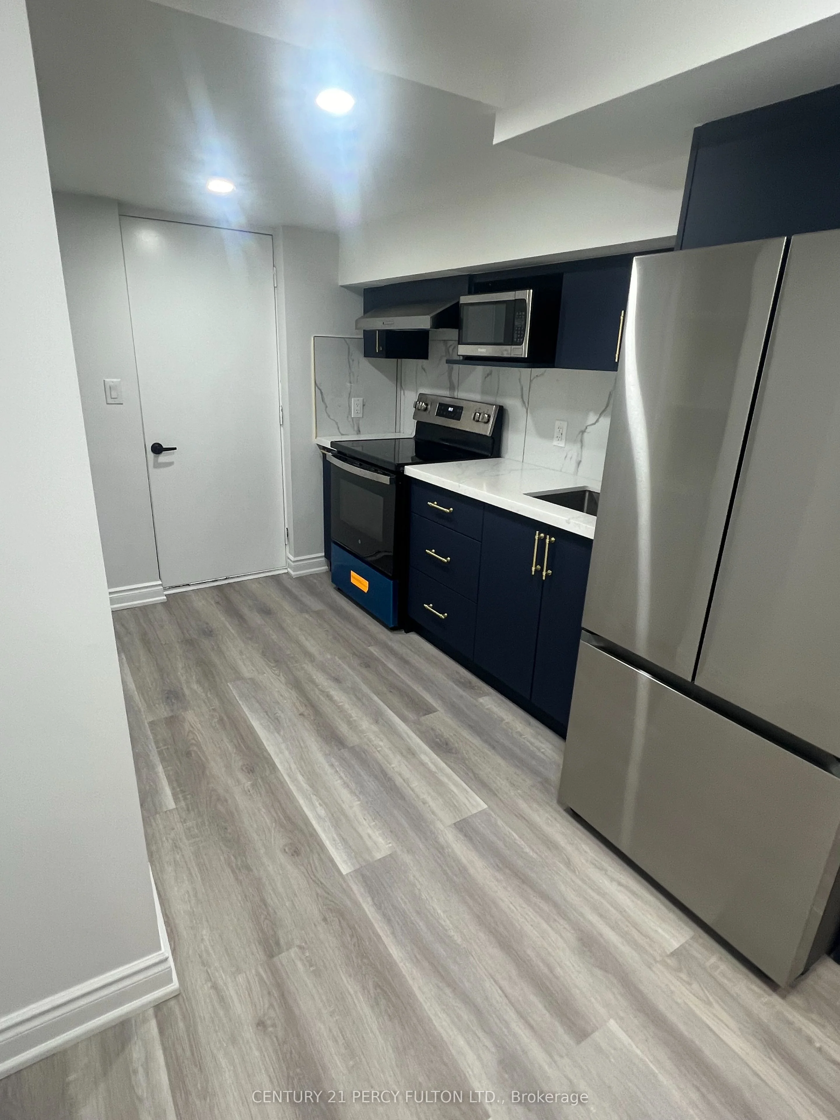 1223 Plymouth Drive, Oshawa, On L1l 0t4