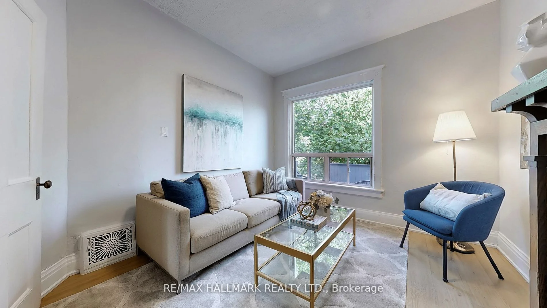 Duplex in Toronto