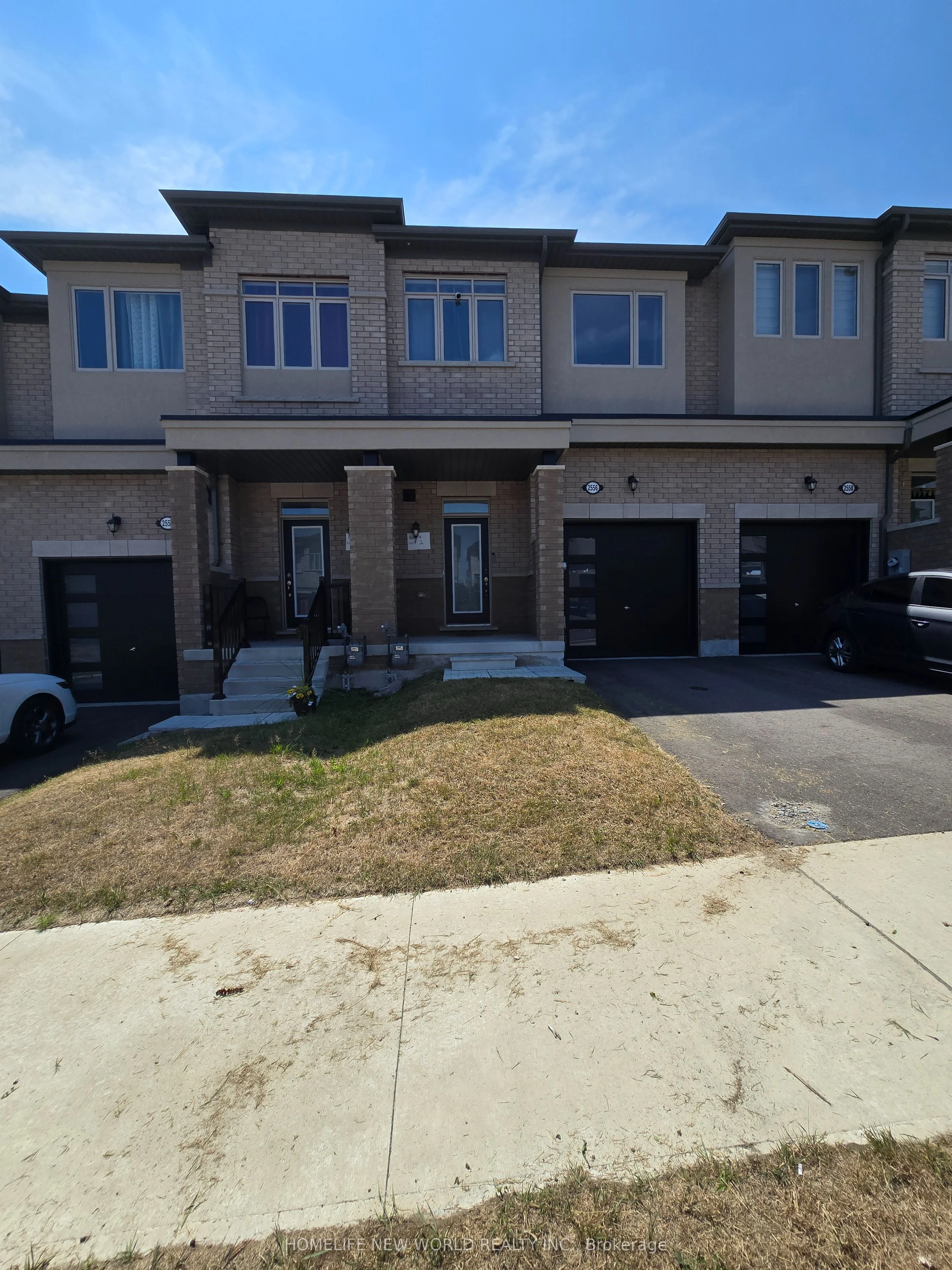 2556 Winter Words Drive, Oshawa, ON L1L 0S7
