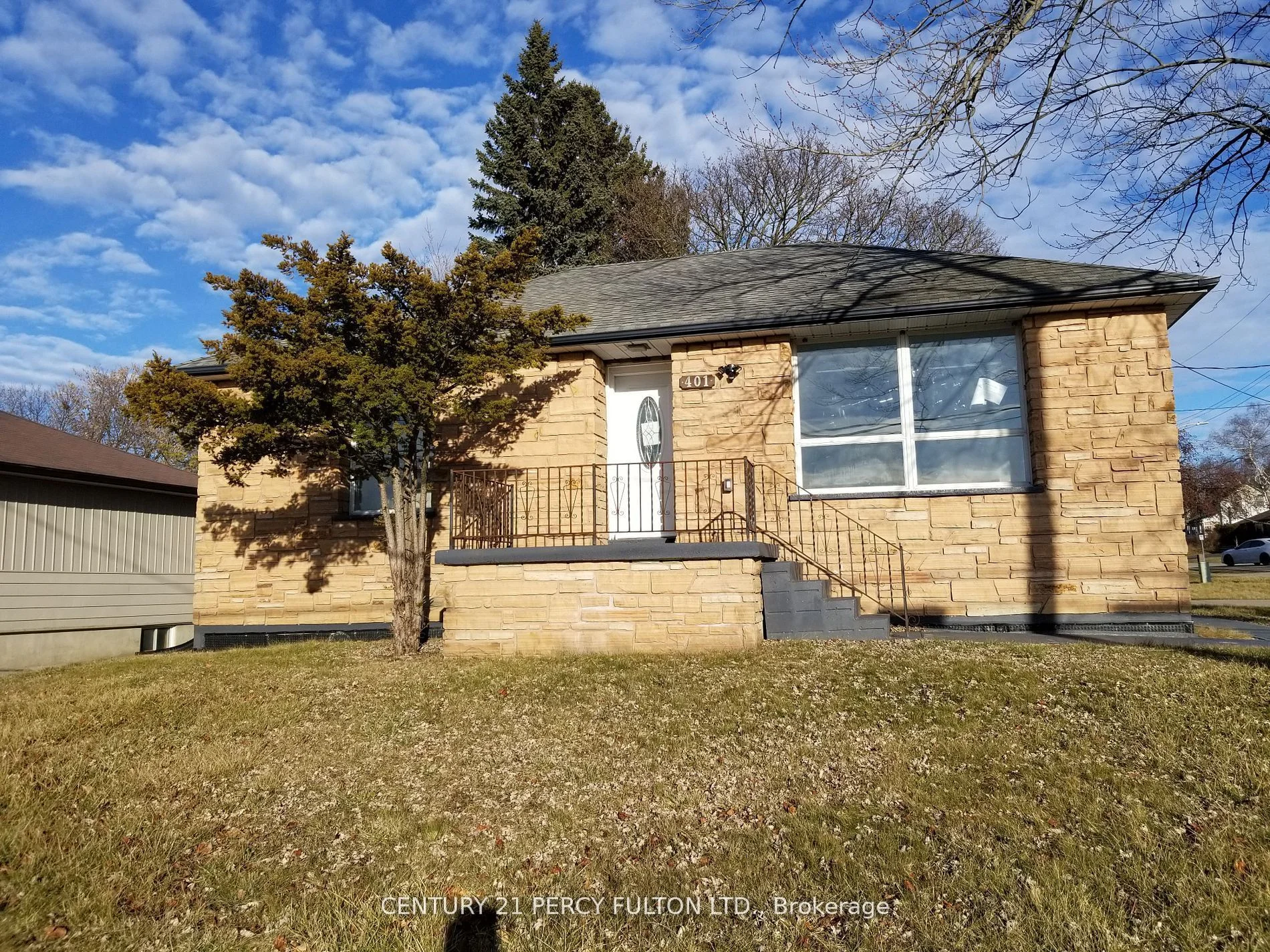 401 Anderson Street Mainflr, Whitby, On L1n 3v8