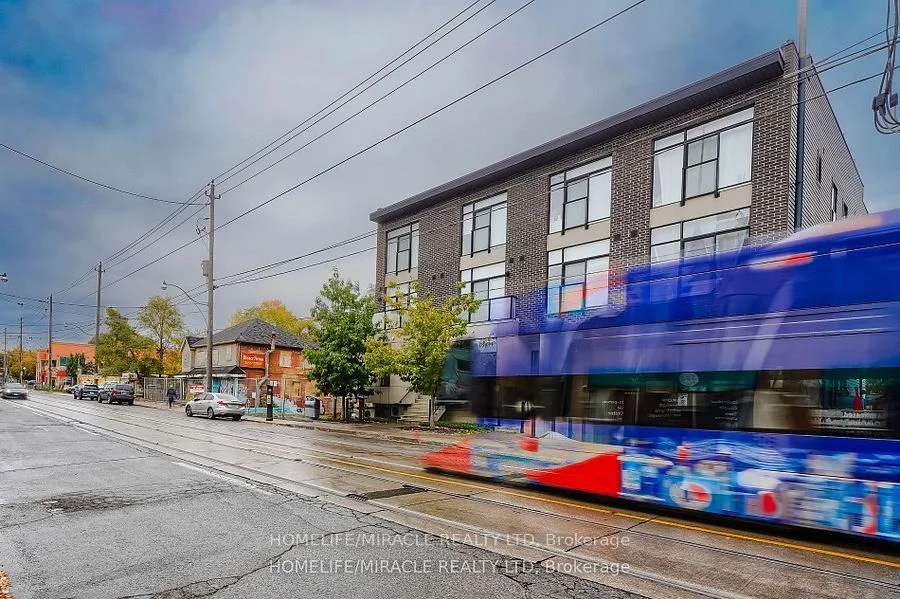 Common Element Condo in Toronto