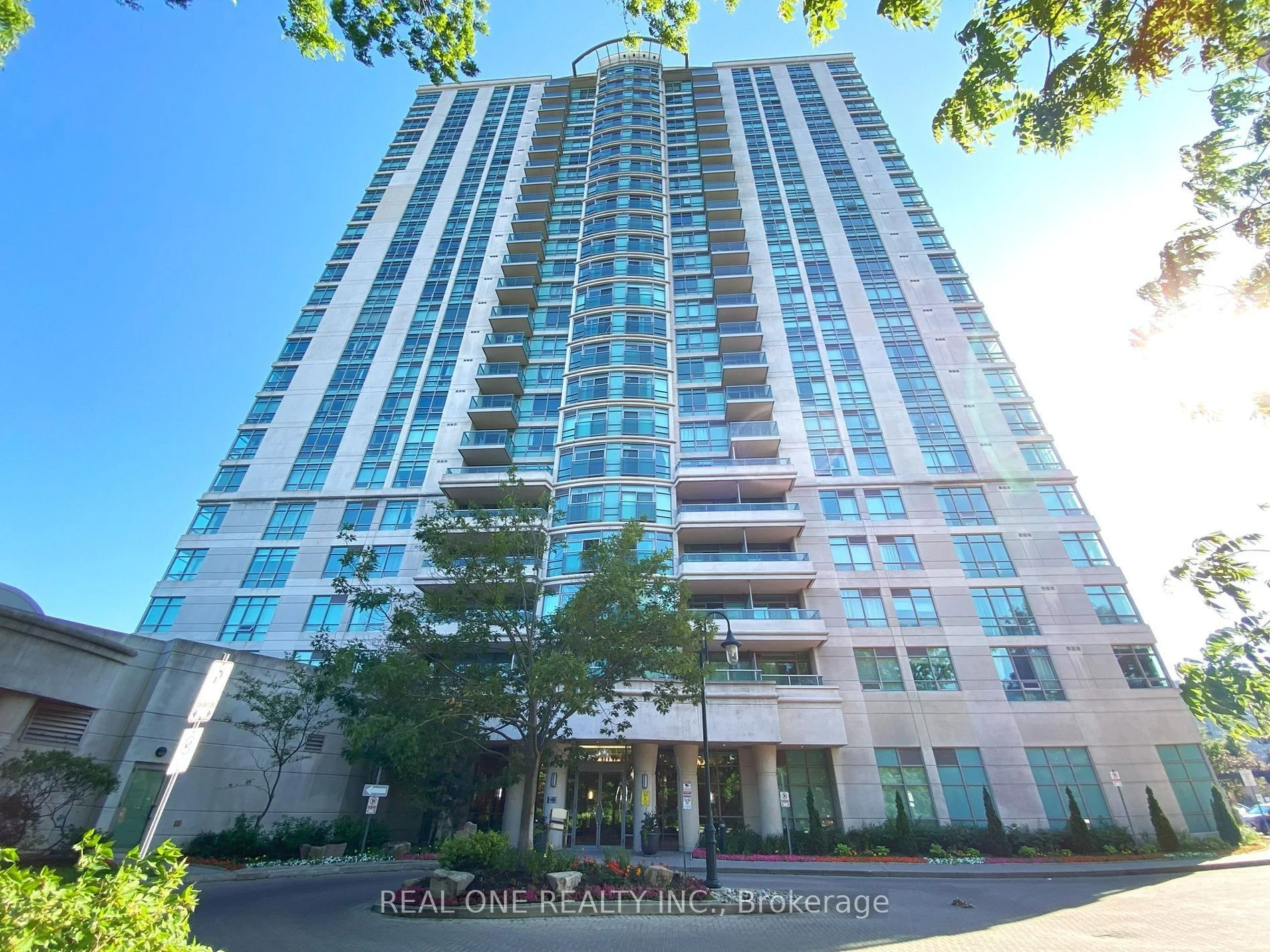 238 Bonis Avenue 1719, Toronto E05, ON M1T 3W7