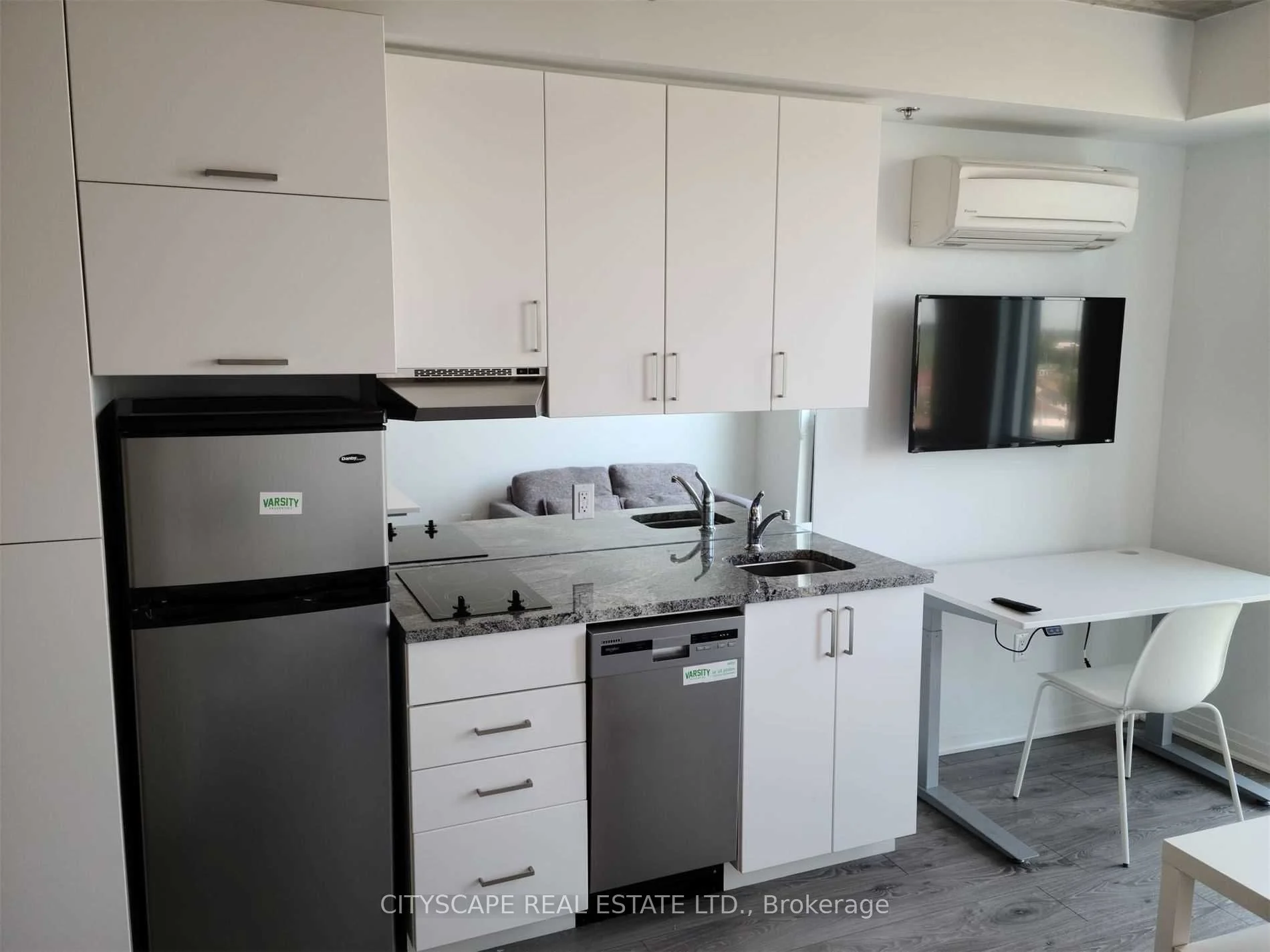 1900 Simcoe Street N 516, Oshawa, ON L1G 4Y3