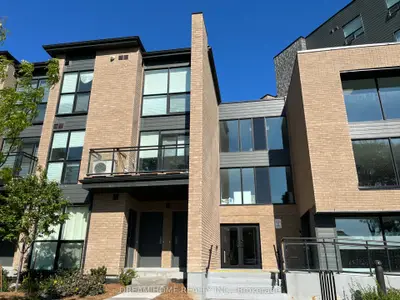 Condo Townhouse in Toronto