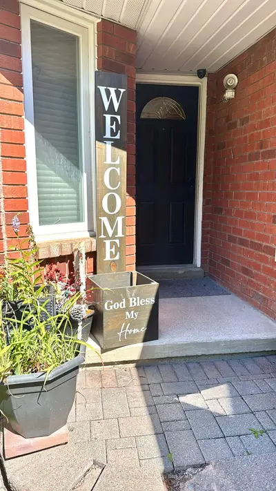 Detached in Pickering