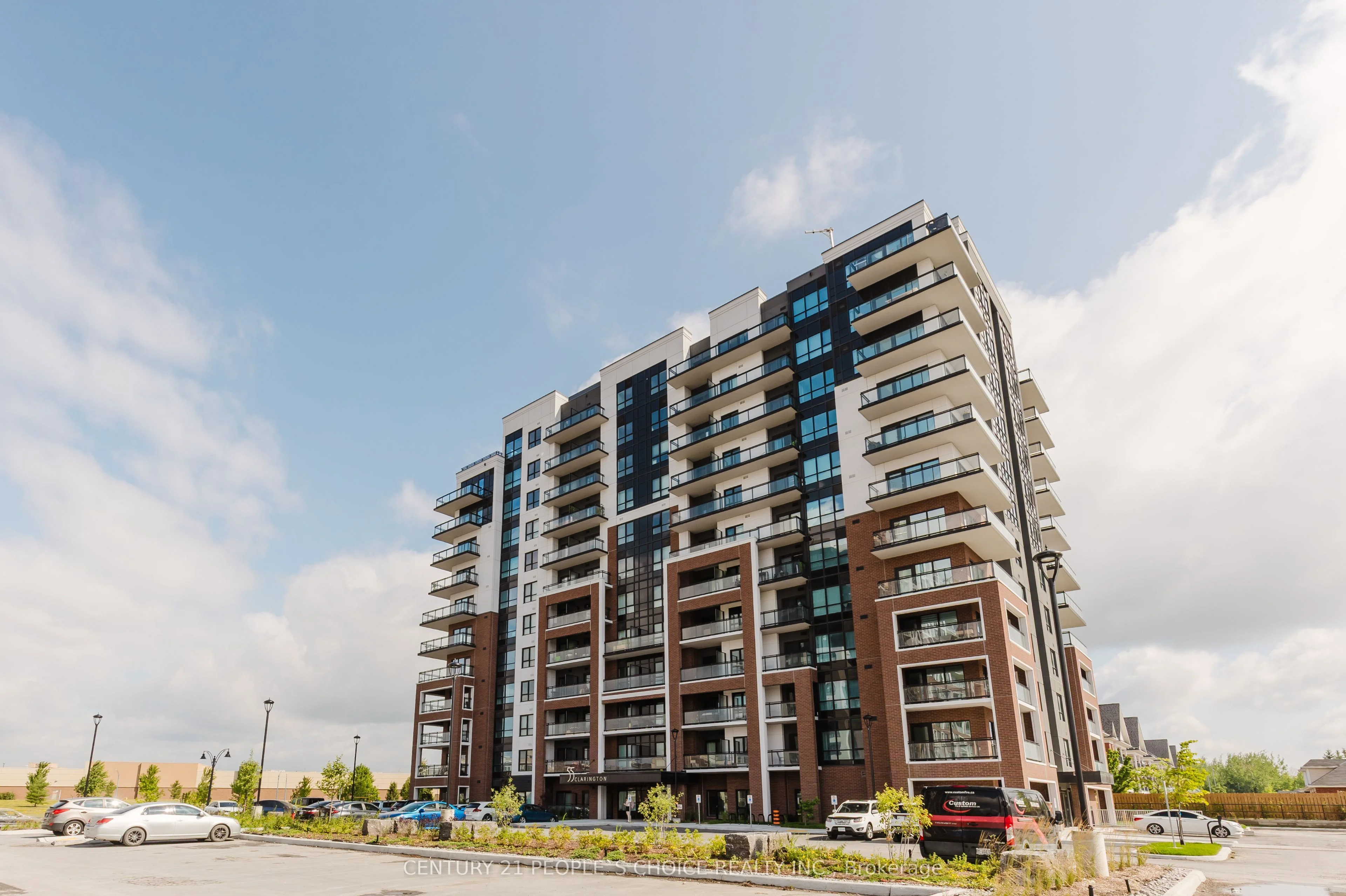 Condo Apartment in Clarington