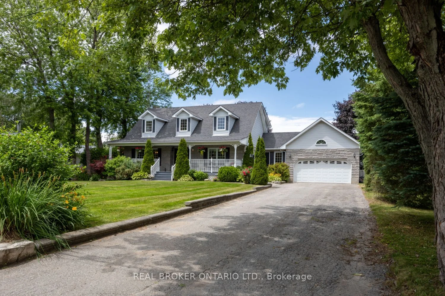 10 Brownsville Court, Clarington, ON L1B 0L6
