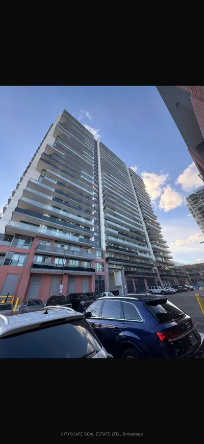 Condo Apartment in Oshawa