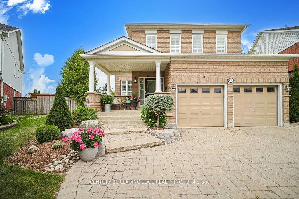 1217 Leacock Court, Oshawa, ON L1K 2R3