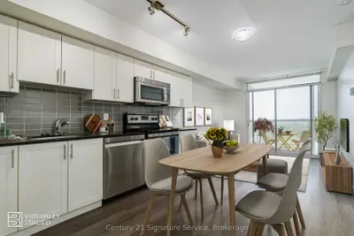 Condo Apartment in Toronto