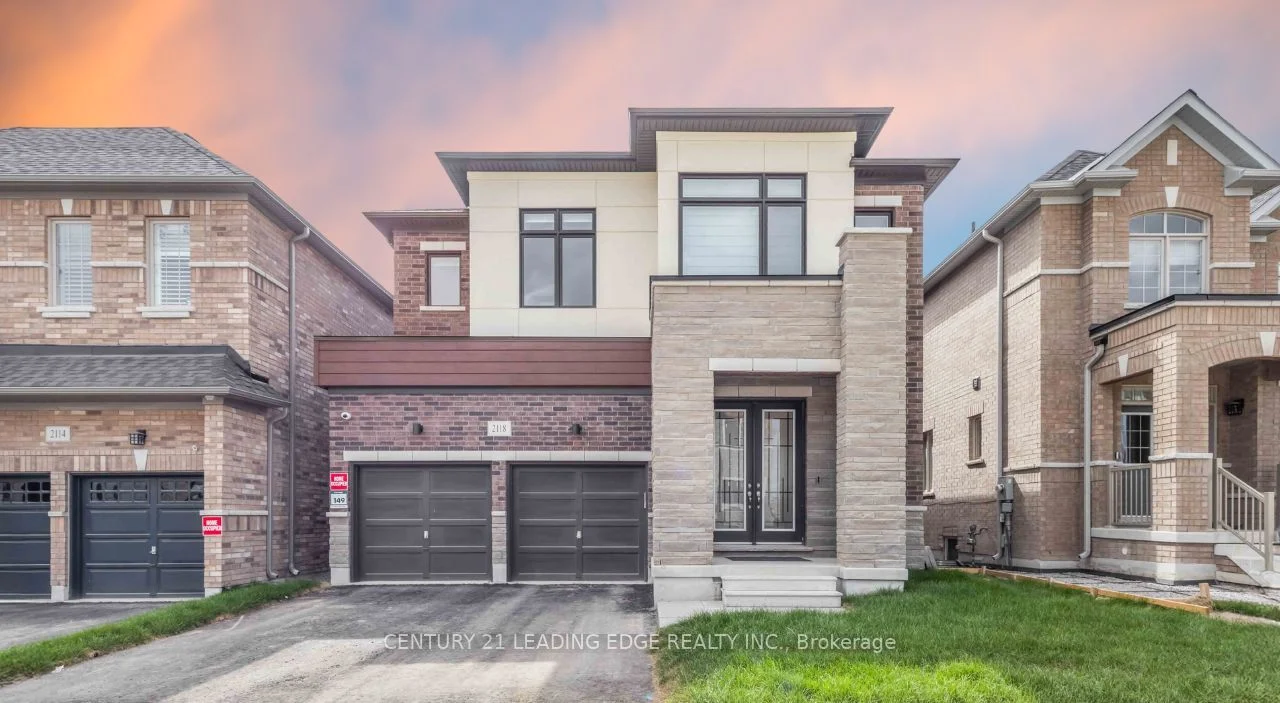 Detached in Oshawa