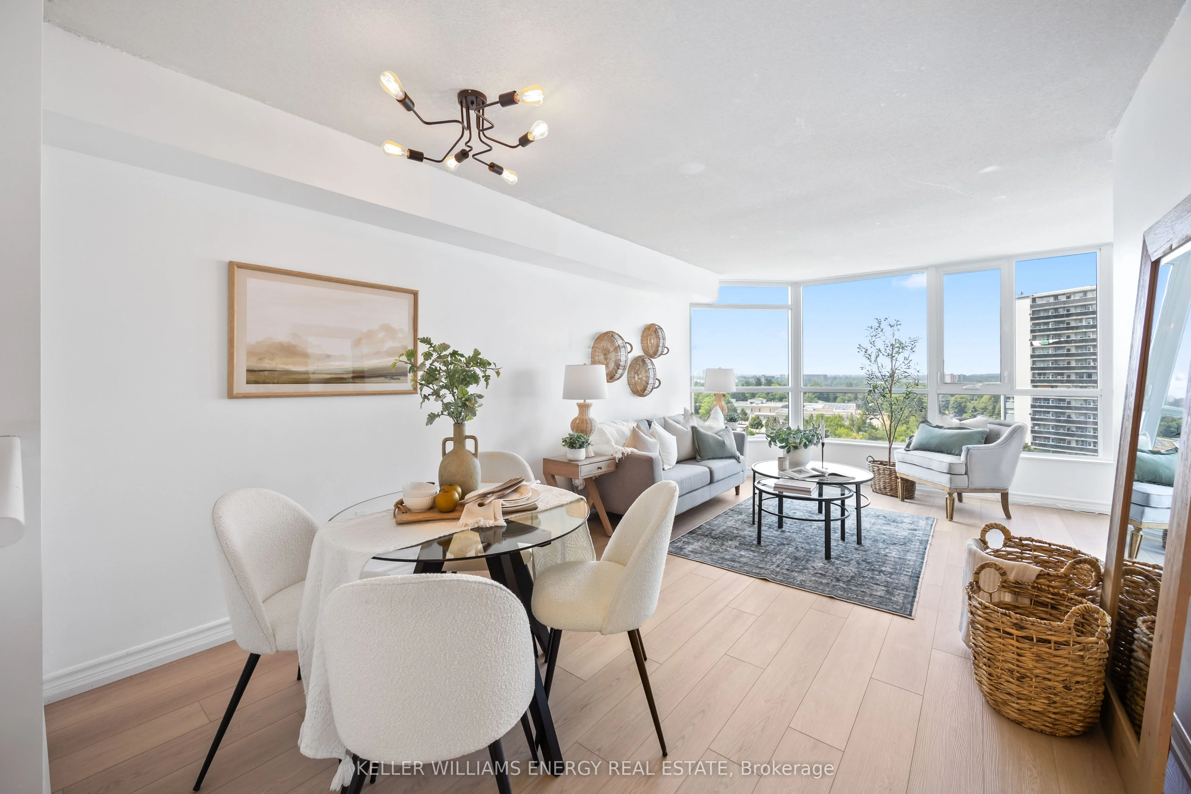 3231 Eglinton Avenue 1107, Toronto E08, ON M1J 3N5