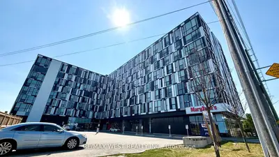 Condo Apartment in Oshawa