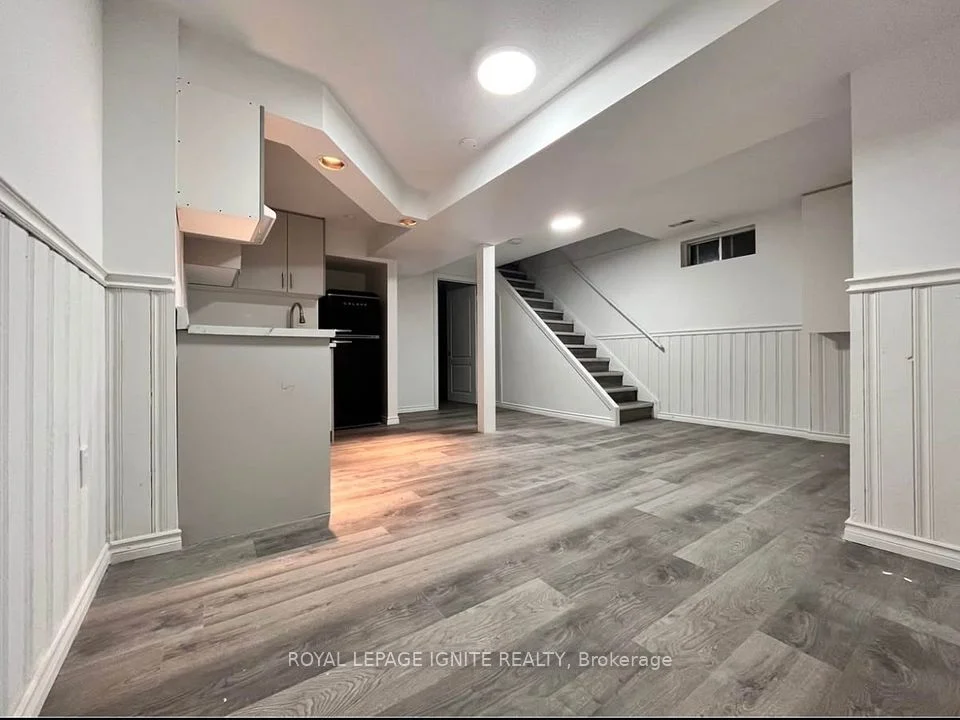 1068 Pepperbush Court Bsmnt, Oshawa, ON L1K 2J4